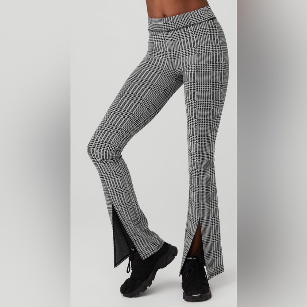 ALO 🐼 Women’s Jacquard High-Waist Glenplaid Flutter Legging Small (2-4) EUC